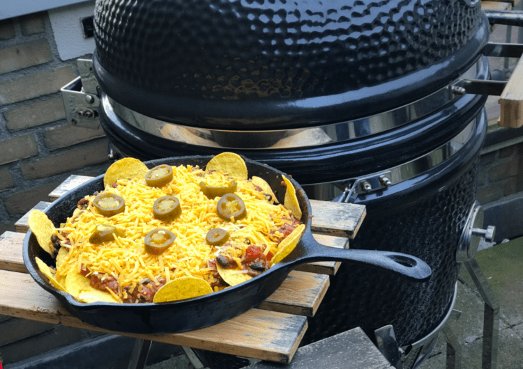 Loaded nachos uit de skillet